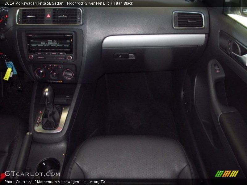 Moonrock Silver Metallic / Titan Black 2014 Volkswagen Jetta SE Sedan