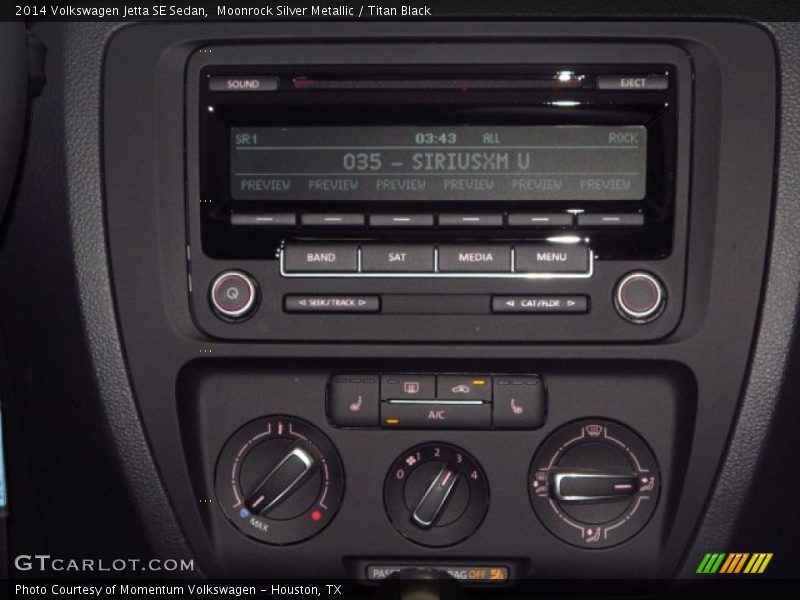 Moonrock Silver Metallic / Titan Black 2014 Volkswagen Jetta SE Sedan