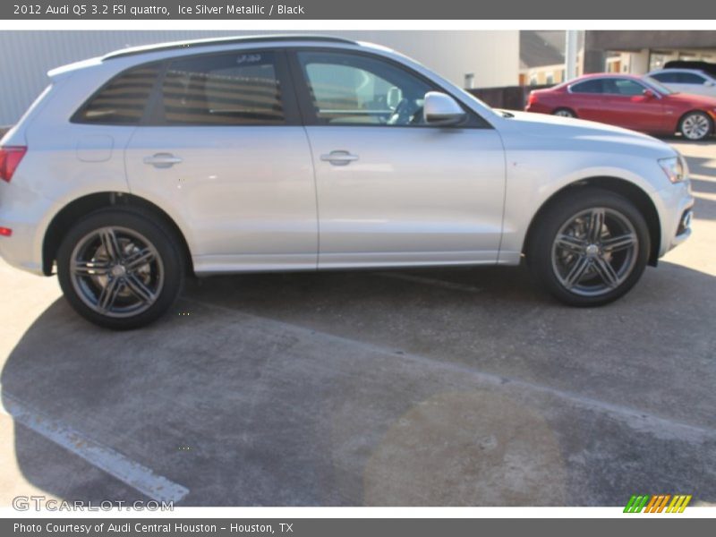 Ice Silver Metallic / Black 2012 Audi Q5 3.2 FSI quattro