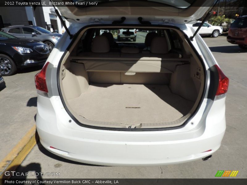 Blizzard White Pearl / Ivory 2012 Toyota Venza LE