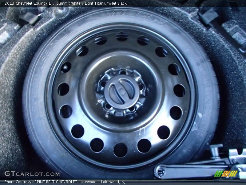 Summit White / Light Titanium/Jet Black 2013 Chevrolet Equinox LT