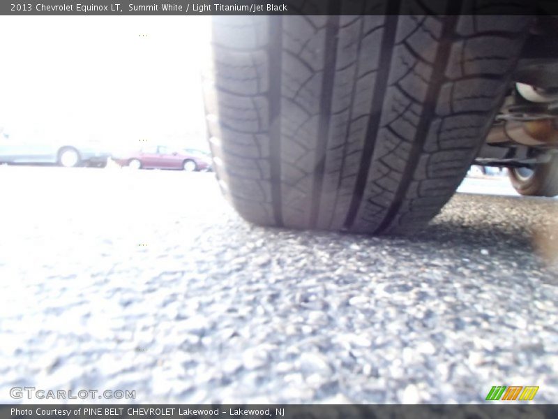 Summit White / Light Titanium/Jet Black 2013 Chevrolet Equinox LT
