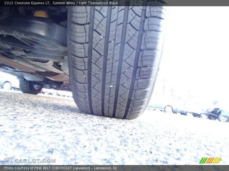 Summit White / Light Titanium/Jet Black 2013 Chevrolet Equinox LT