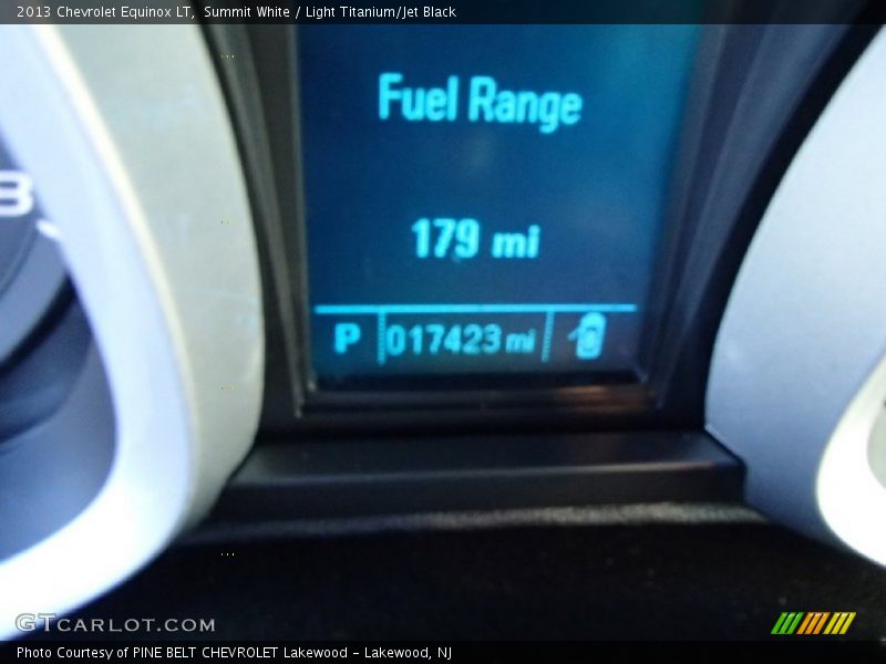 Summit White / Light Titanium/Jet Black 2013 Chevrolet Equinox LT