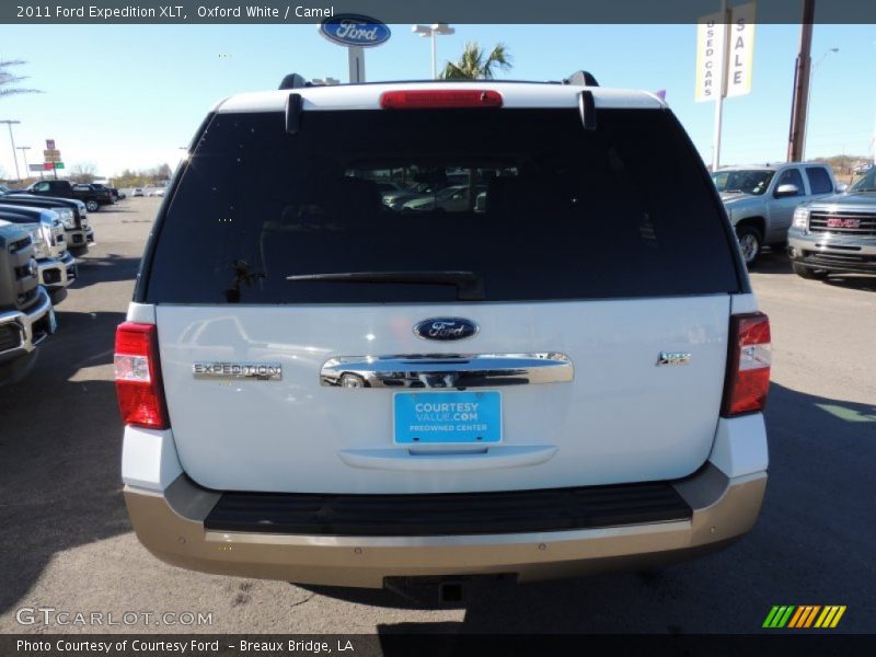 Oxford White / Camel 2011 Ford Expedition XLT