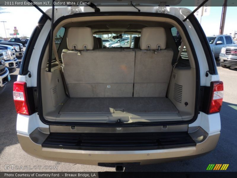 Oxford White / Camel 2011 Ford Expedition XLT