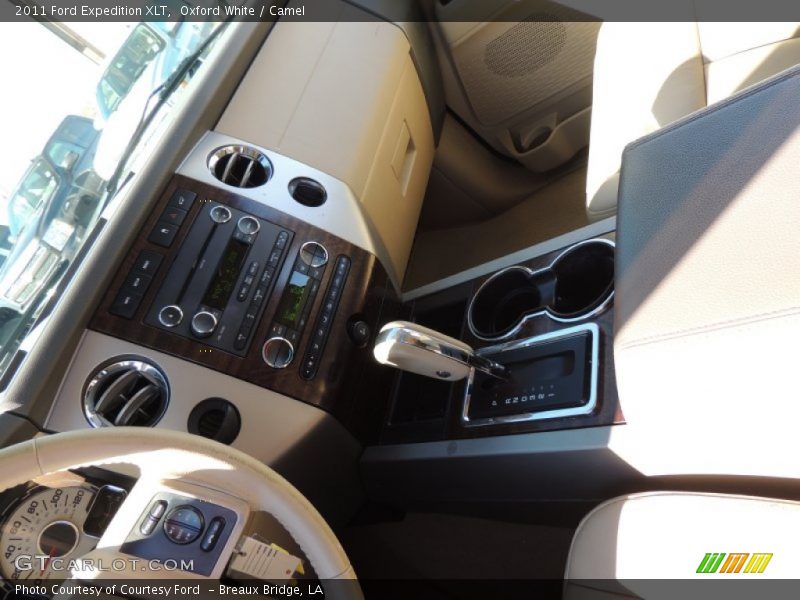 Oxford White / Camel 2011 Ford Expedition XLT