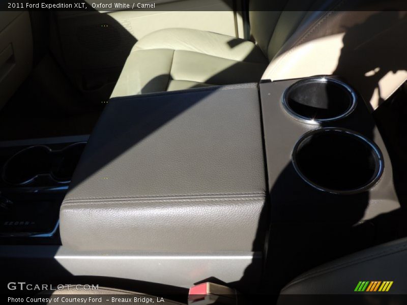 Oxford White / Camel 2011 Ford Expedition XLT