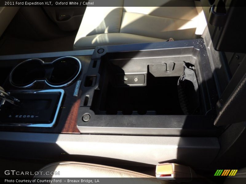 Oxford White / Camel 2011 Ford Expedition XLT