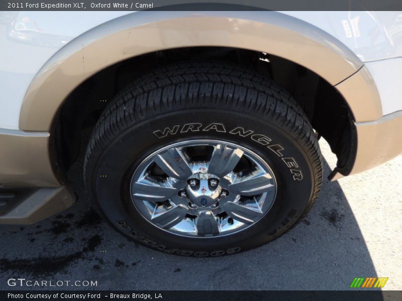 Oxford White / Camel 2011 Ford Expedition XLT