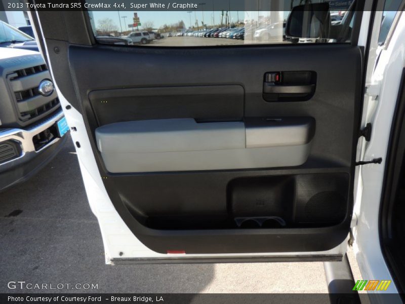 Super White / Graphite 2013 Toyota Tundra SR5 CrewMax 4x4