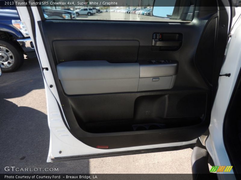 Super White / Graphite 2013 Toyota Tundra SR5 CrewMax 4x4