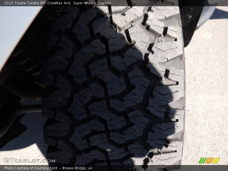 Super White / Graphite 2013 Toyota Tundra SR5 CrewMax 4x4