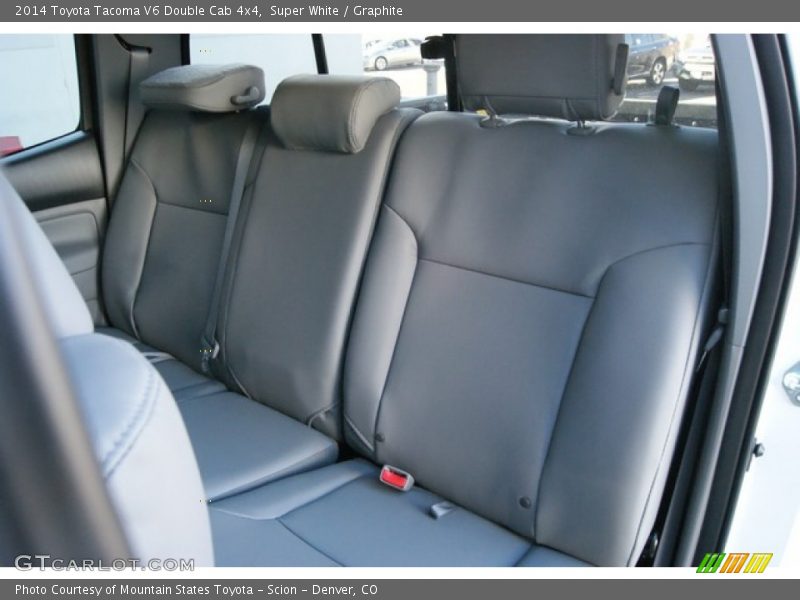 Super White / Graphite 2014 Toyota Tacoma V6 Double Cab 4x4