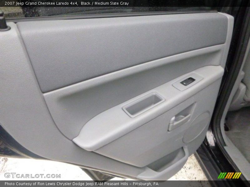 Black / Medium Slate Gray 2007 Jeep Grand Cherokee Laredo 4x4