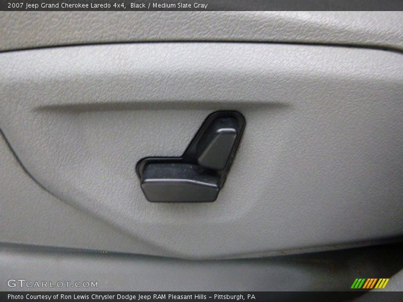 Black / Medium Slate Gray 2007 Jeep Grand Cherokee Laredo 4x4