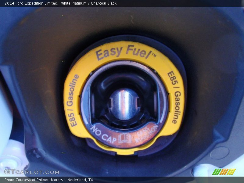White Platinum / Charcoal Black 2014 Ford Expedition Limited