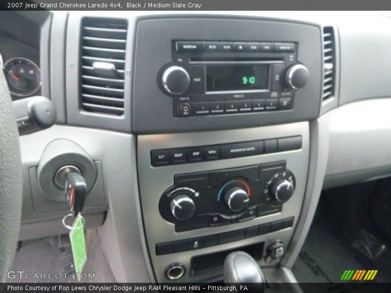 Black / Medium Slate Gray 2007 Jeep Grand Cherokee Laredo 4x4