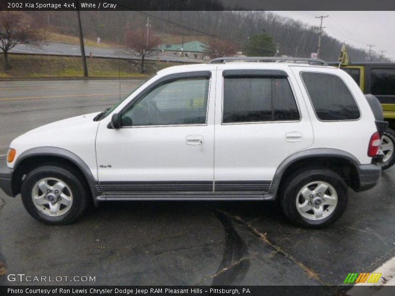 White / Gray 2002 Kia Sportage 4x4