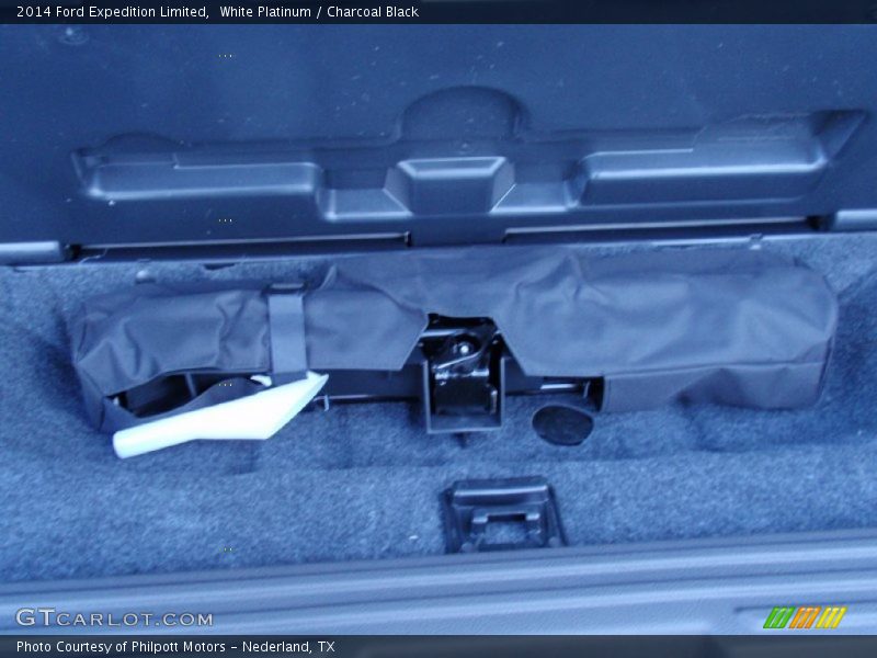 White Platinum / Charcoal Black 2014 Ford Expedition Limited