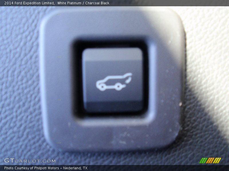 White Platinum / Charcoal Black 2014 Ford Expedition Limited