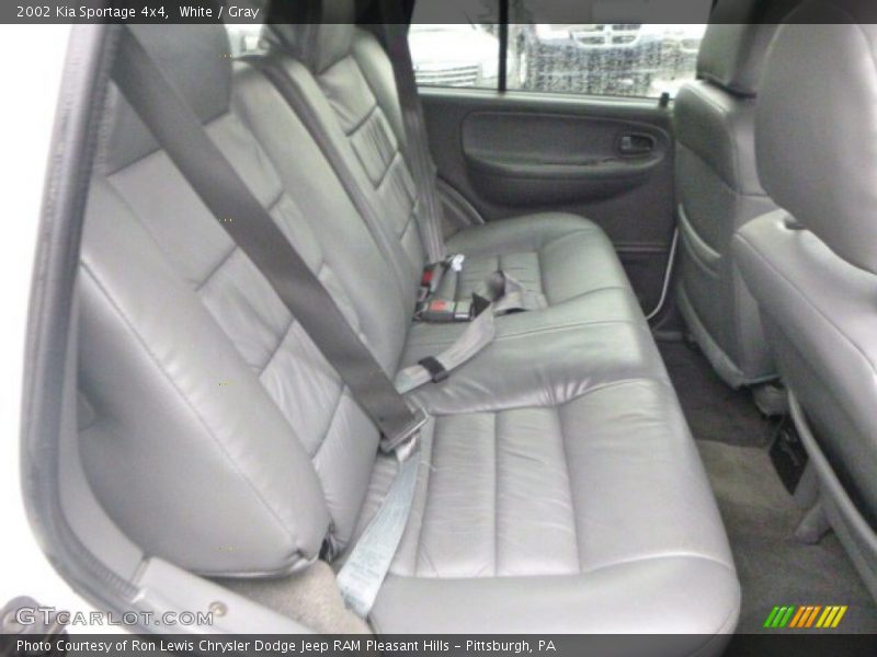 White / Gray 2002 Kia Sportage 4x4