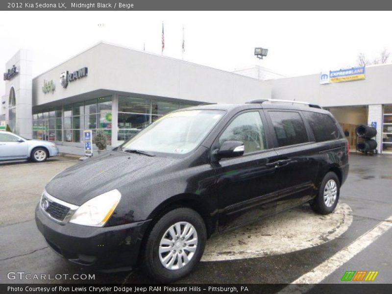 Midnight Black / Beige 2012 Kia Sedona LX
