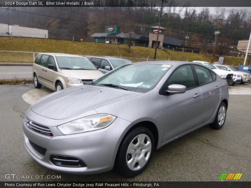 Front 3/4 View of 2014 Dart SE