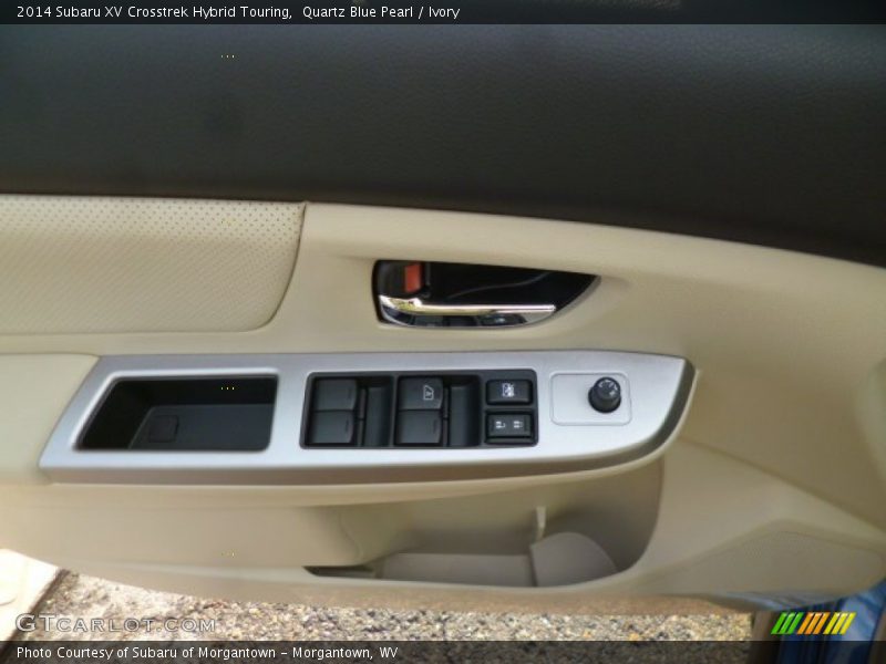 Controls of 2014 XV Crosstrek Hybrid Touring