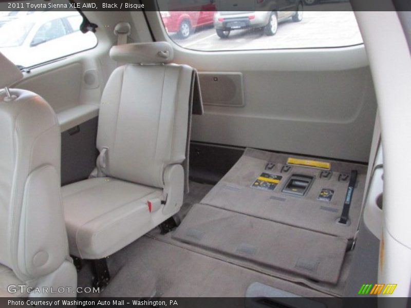 Black / Bisque 2011 Toyota Sienna XLE AWD