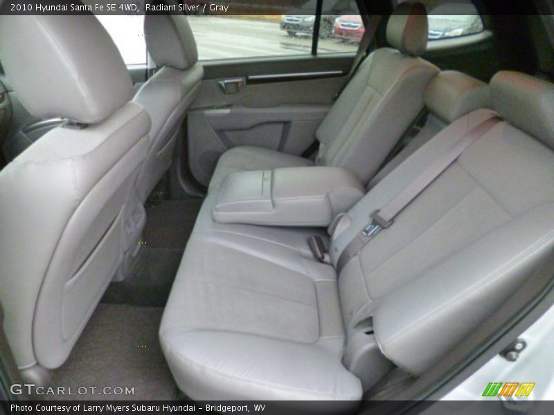 Radiant Silver / Gray 2010 Hyundai Santa Fe SE 4WD