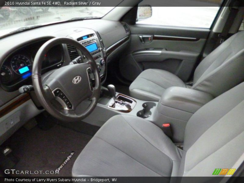 Radiant Silver / Gray 2010 Hyundai Santa Fe SE 4WD