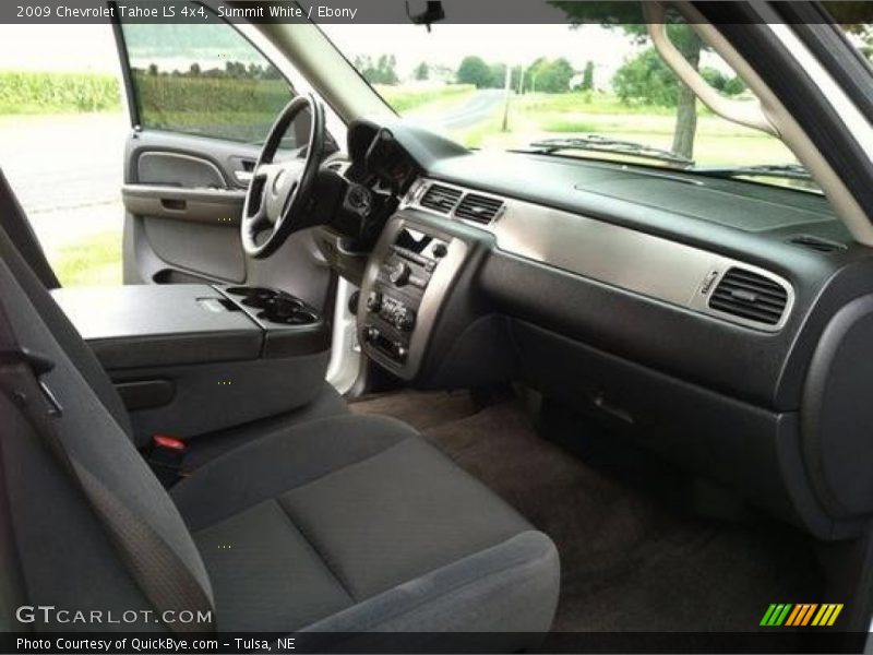 Summit White / Ebony 2009 Chevrolet Tahoe LS 4x4