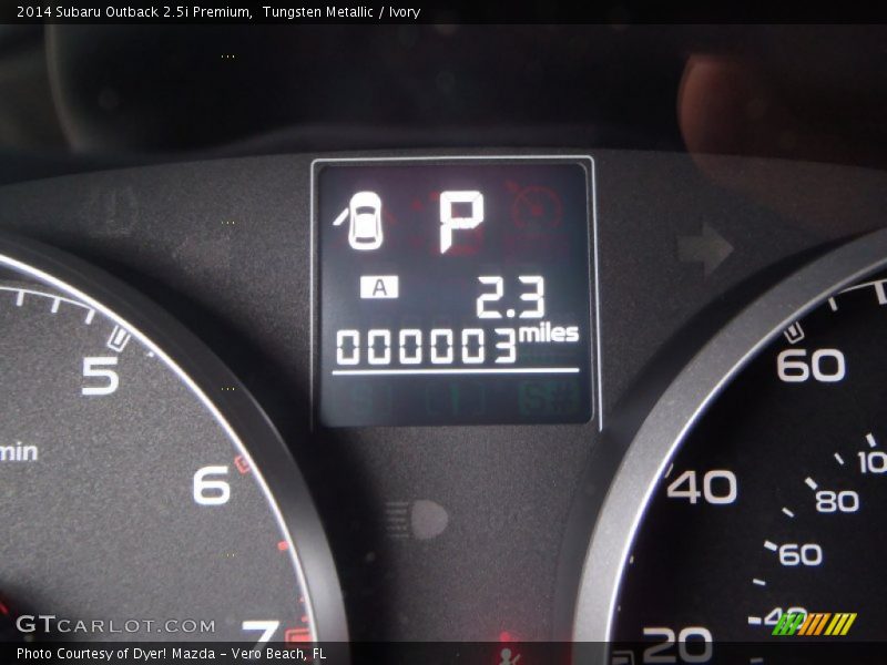 Tungsten Metallic / Ivory 2014 Subaru Outback 2.5i Premium