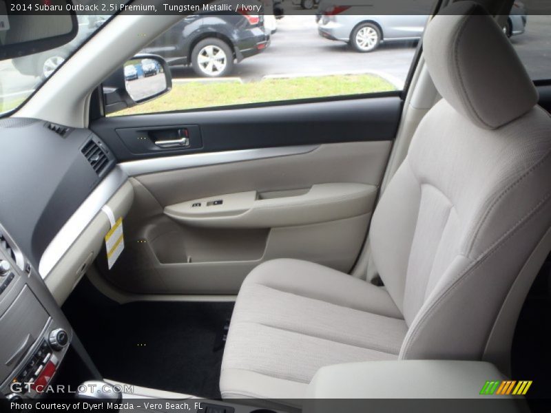 Tungsten Metallic / Ivory 2014 Subaru Outback 2.5i Premium