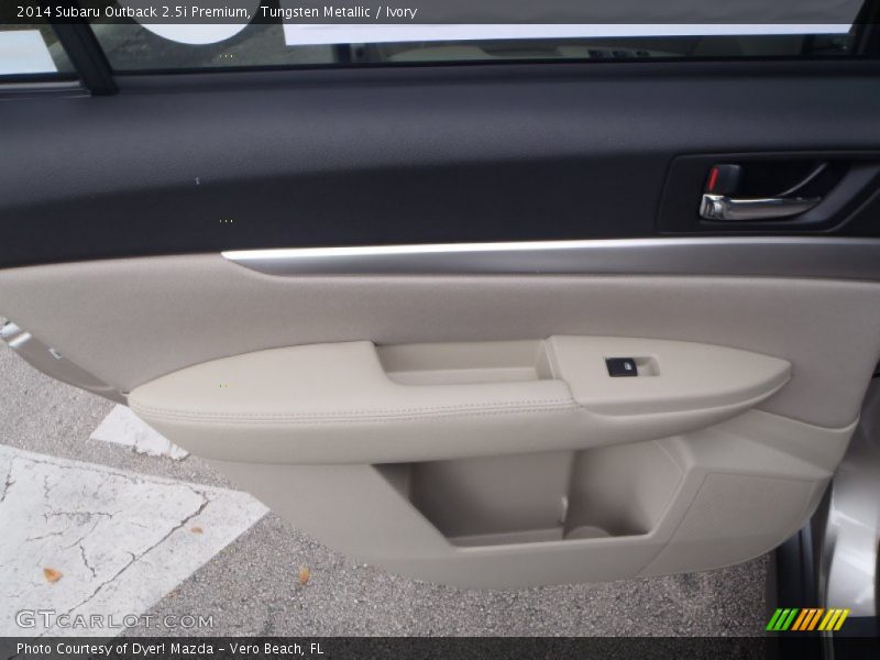 Tungsten Metallic / Ivory 2014 Subaru Outback 2.5i Premium