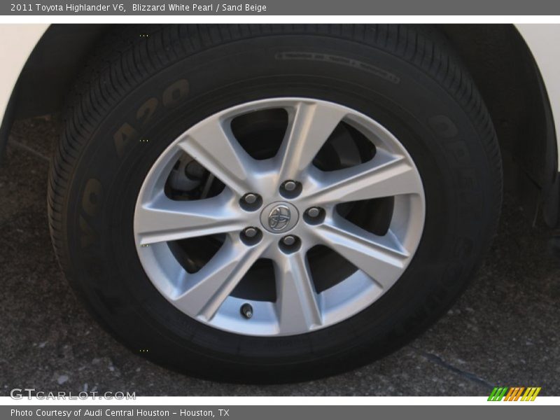 Blizzard White Pearl / Sand Beige 2011 Toyota Highlander V6