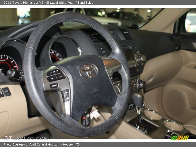 Blizzard White Pearl / Sand Beige 2011 Toyota Highlander V6