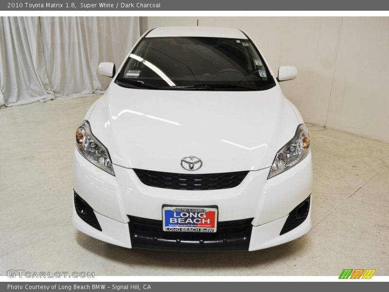 Super White / Dark Charcoal 2010 Toyota Matrix 1.8
