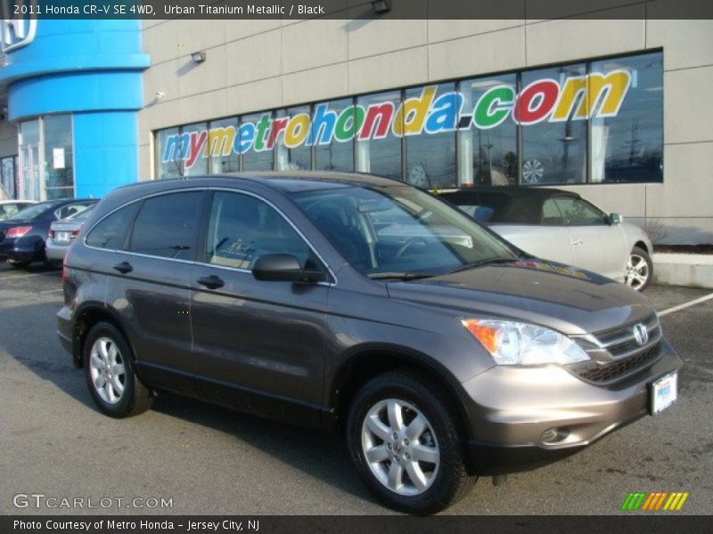 Urban Titanium Metallic / Black 2011 Honda CR-V SE 4WD