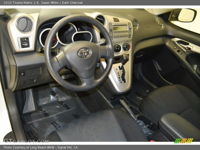 Super White / Dark Charcoal 2010 Toyota Matrix 1.8