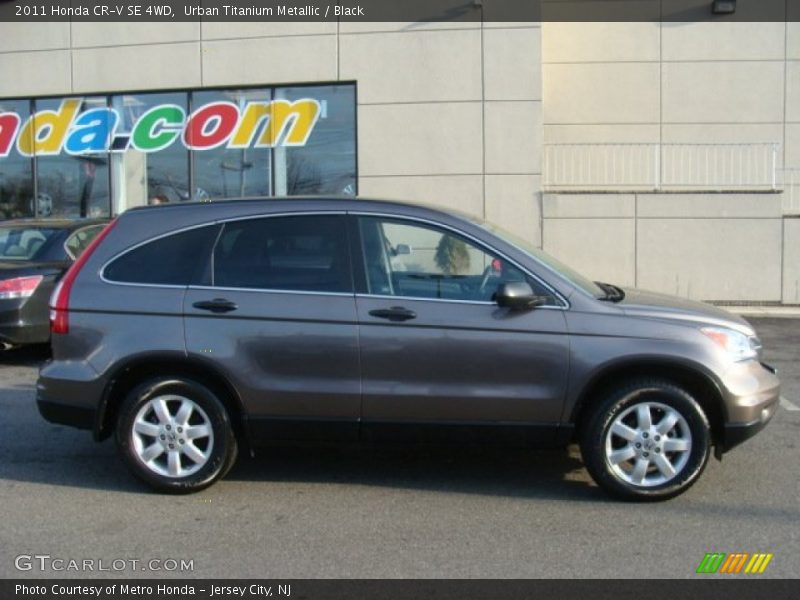 Urban Titanium Metallic / Black 2011 Honda CR-V SE 4WD