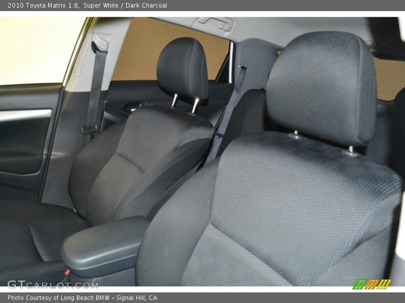 Super White / Dark Charcoal 2010 Toyota Matrix 1.8
