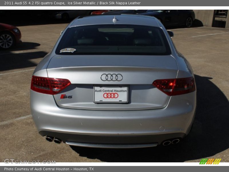 Ice Silver Metallic / Black Silk Nappa Leather 2011 Audi S5 4.2 FSI quattro Coupe