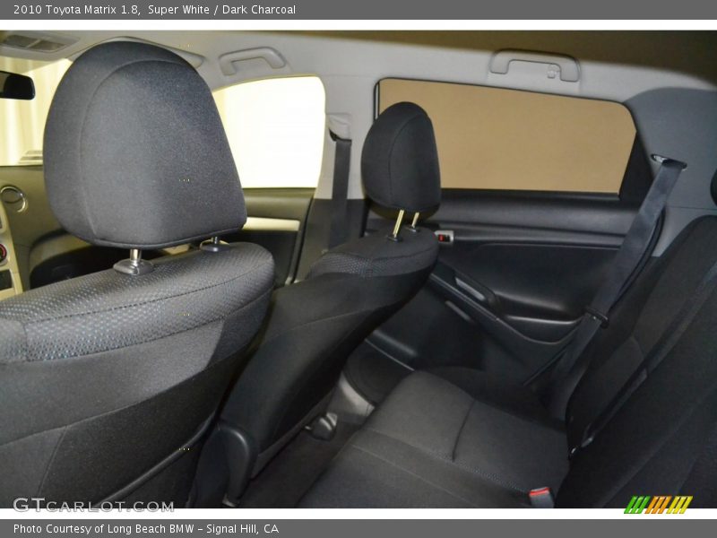 Super White / Dark Charcoal 2010 Toyota Matrix 1.8