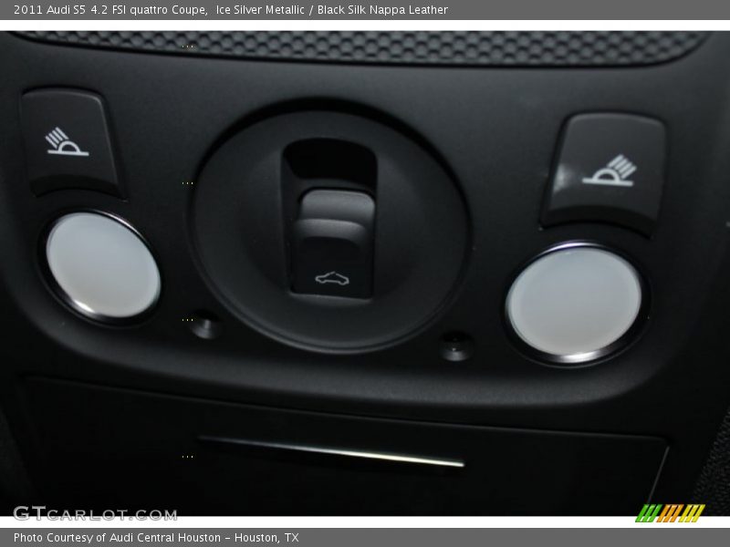 Ice Silver Metallic / Black Silk Nappa Leather 2011 Audi S5 4.2 FSI quattro Coupe