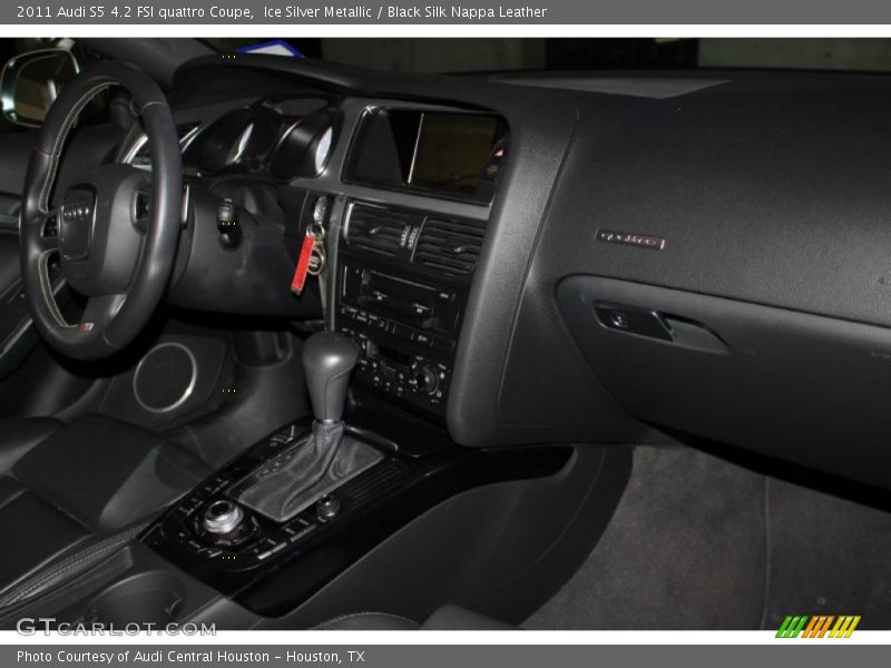 Ice Silver Metallic / Black Silk Nappa Leather 2011 Audi S5 4.2 FSI quattro Coupe