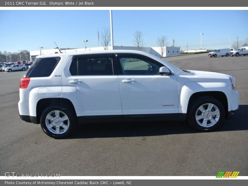 Olympic White / Jet Black 2011 GMC Terrain SLE