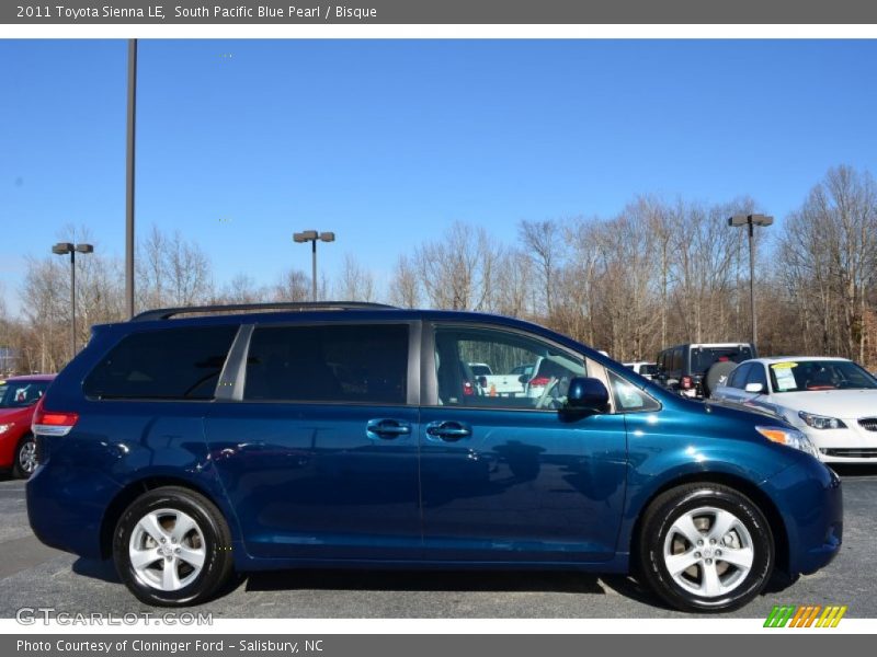 South Pacific Blue Pearl / Bisque 2011 Toyota Sienna LE