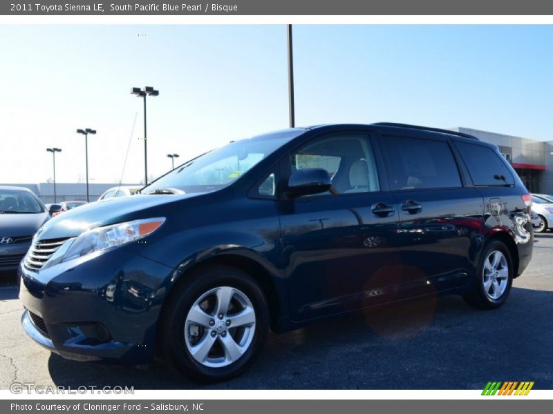 South Pacific Blue Pearl / Bisque 2011 Toyota Sienna LE